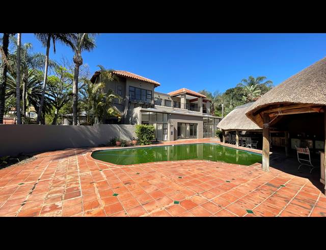 5 BEDROOM HOUSE FOR SALE IN WATERKLOOF HEIGHTS